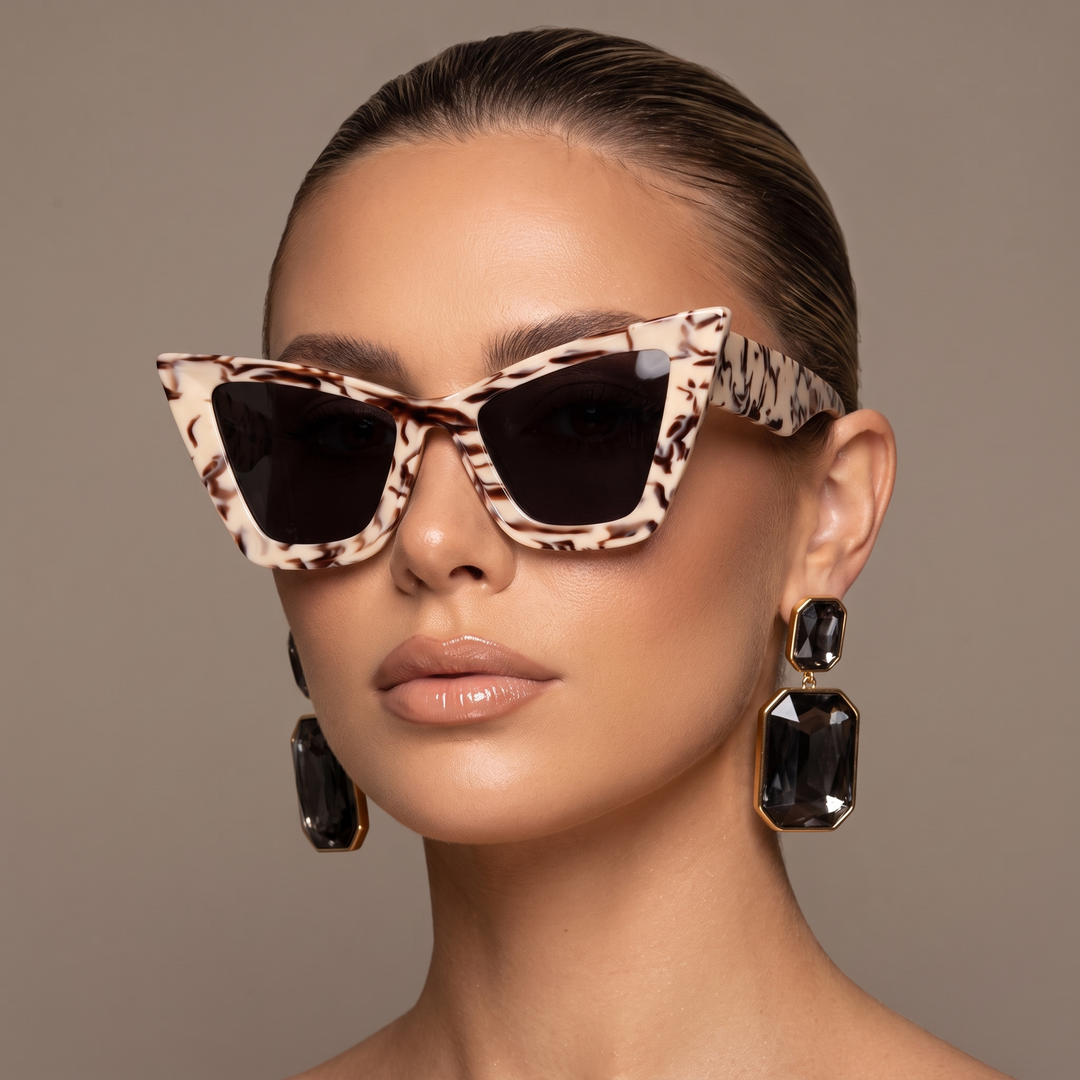 Felina Shades