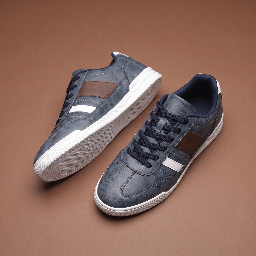 Monza Sneakers